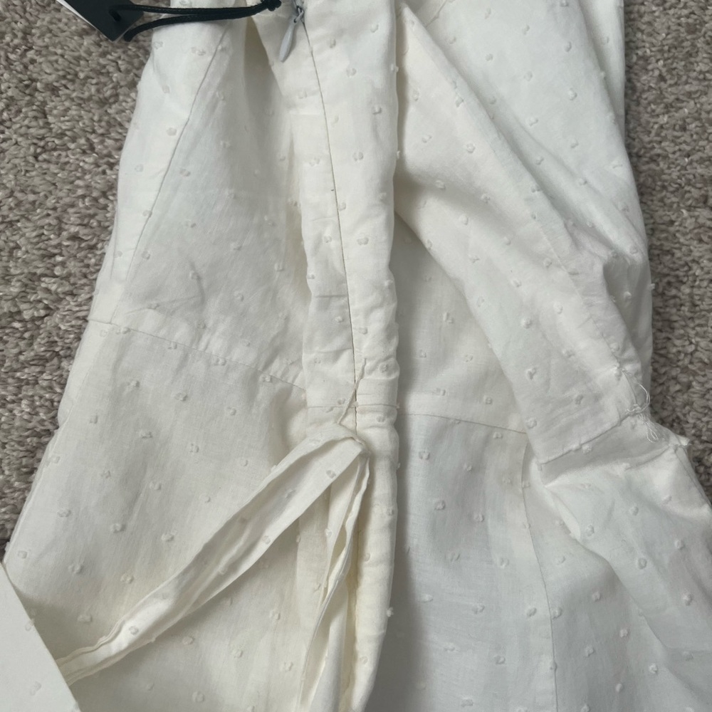 ⭐️ Firm Price ⭐️ White Dress with Swiss polka dots - Picture 11 of 12